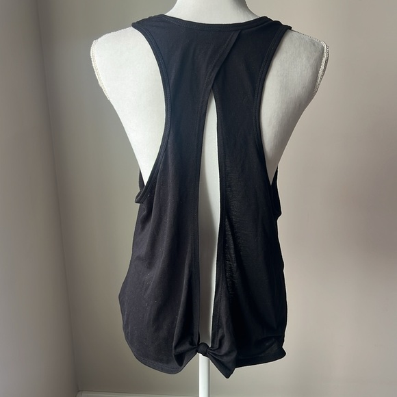 Infinite Performance Tank Open Back - Picture 6 of 12
